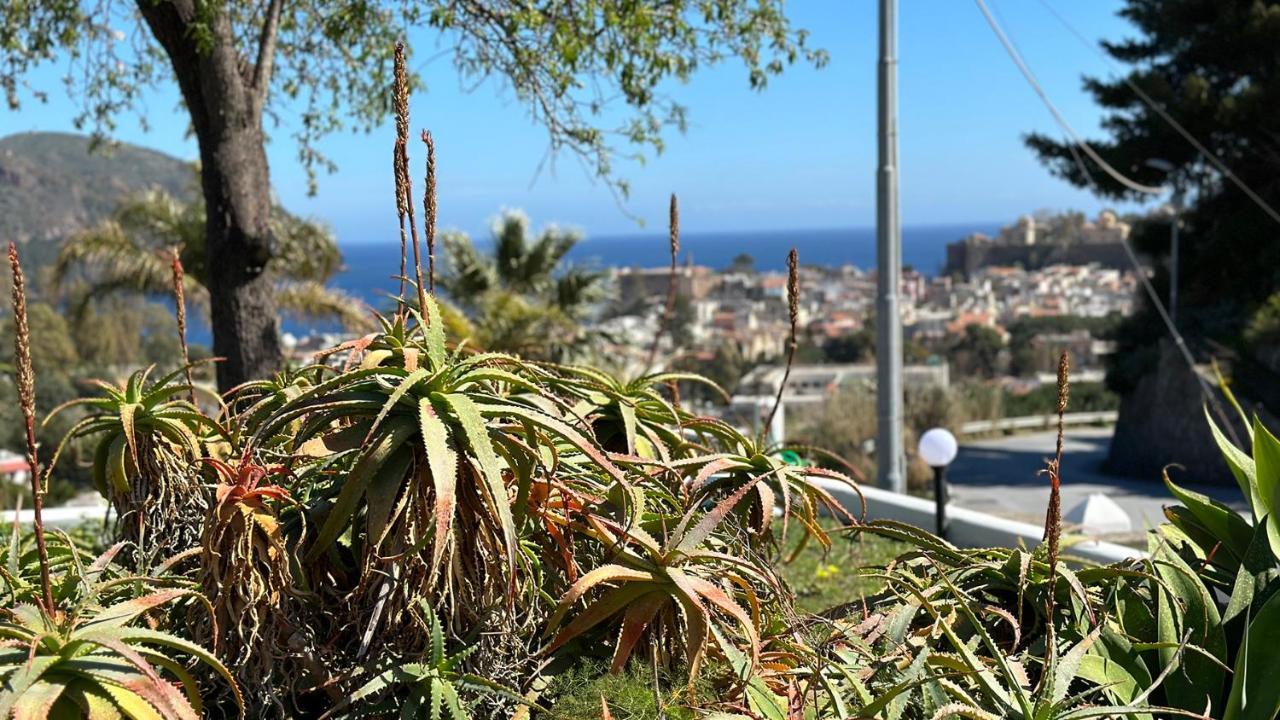 Villa La Milanina Lipari  Zewnętrze zdjęcie