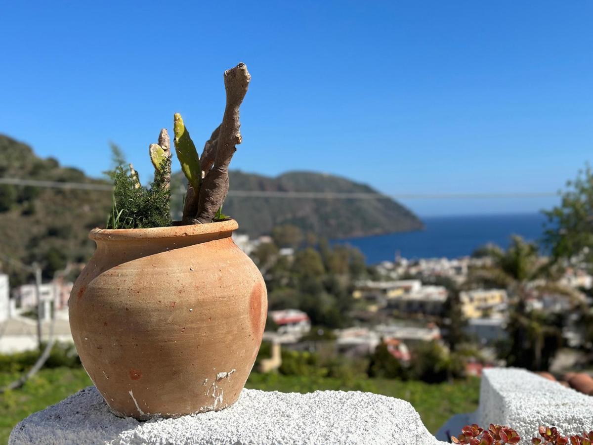 Villa La Milanina Lipari  Zewnętrze zdjęcie