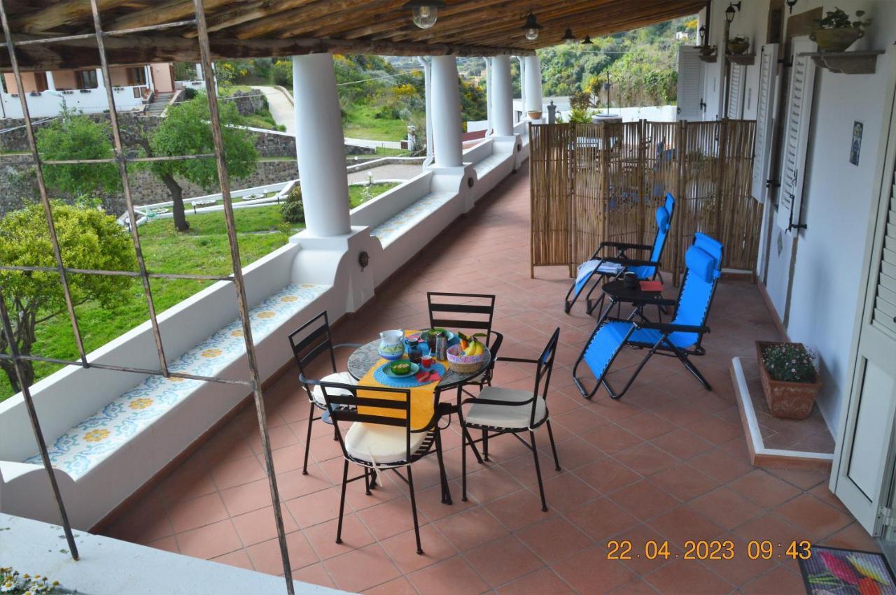Villa La Milanina Lipari  Zewnętrze zdjęcie