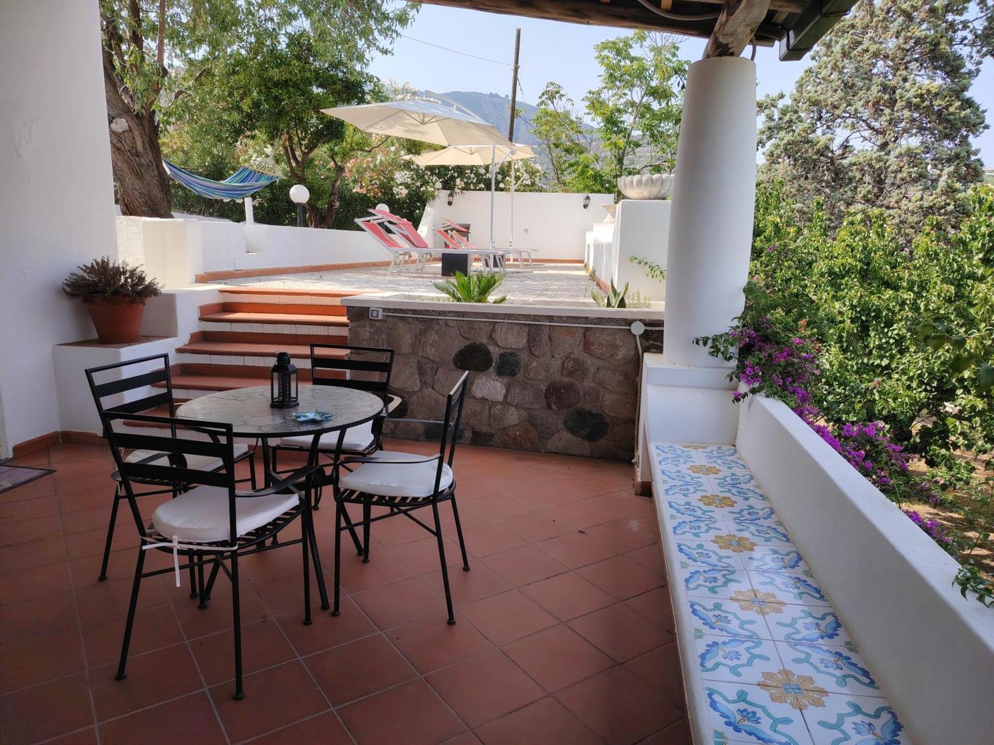 Villa La Milanina Lipari  Zewnętrze zdjęcie
